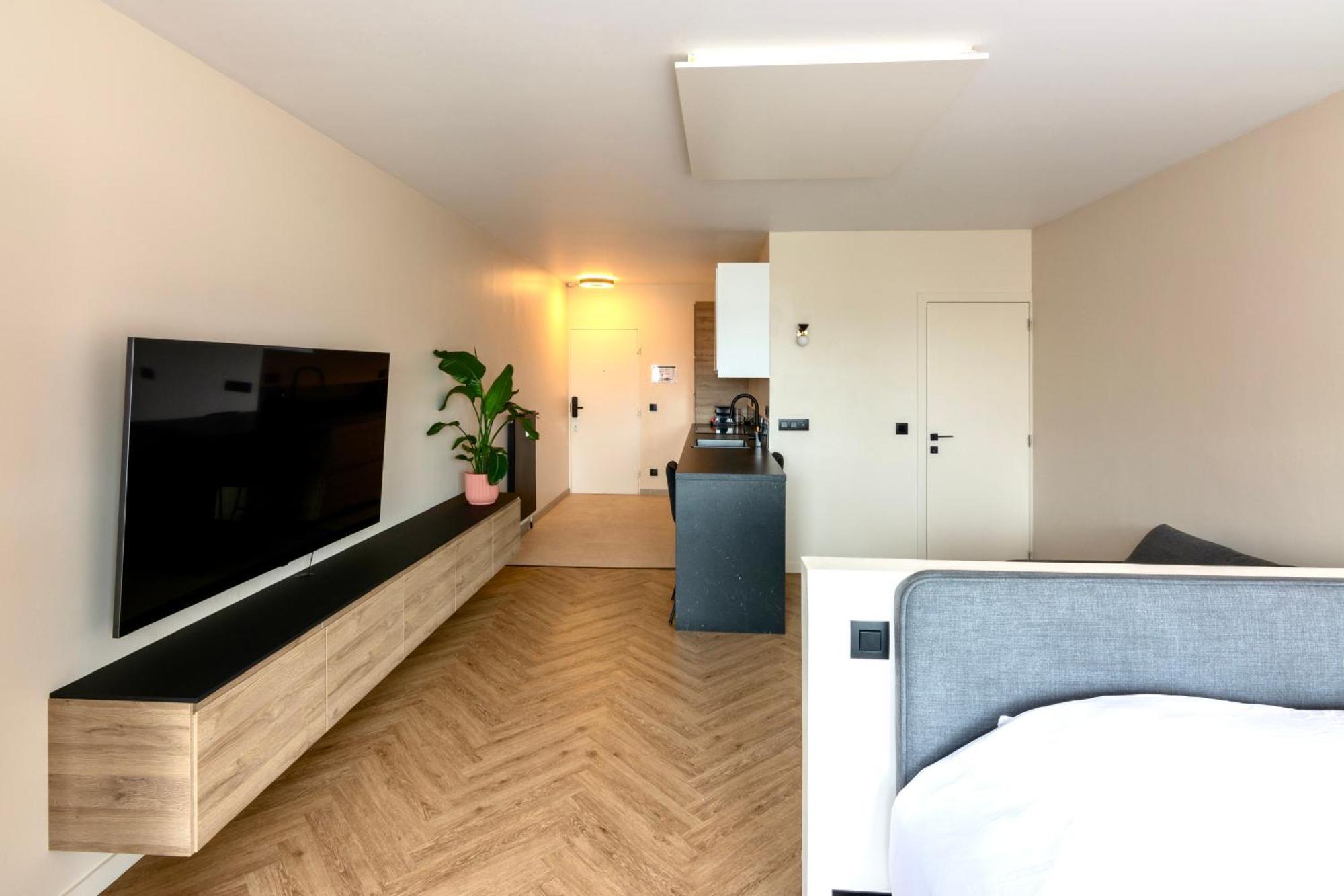Studio By Aimee - 20M From The Beach & In City Centre! Ostende Kültér fotó