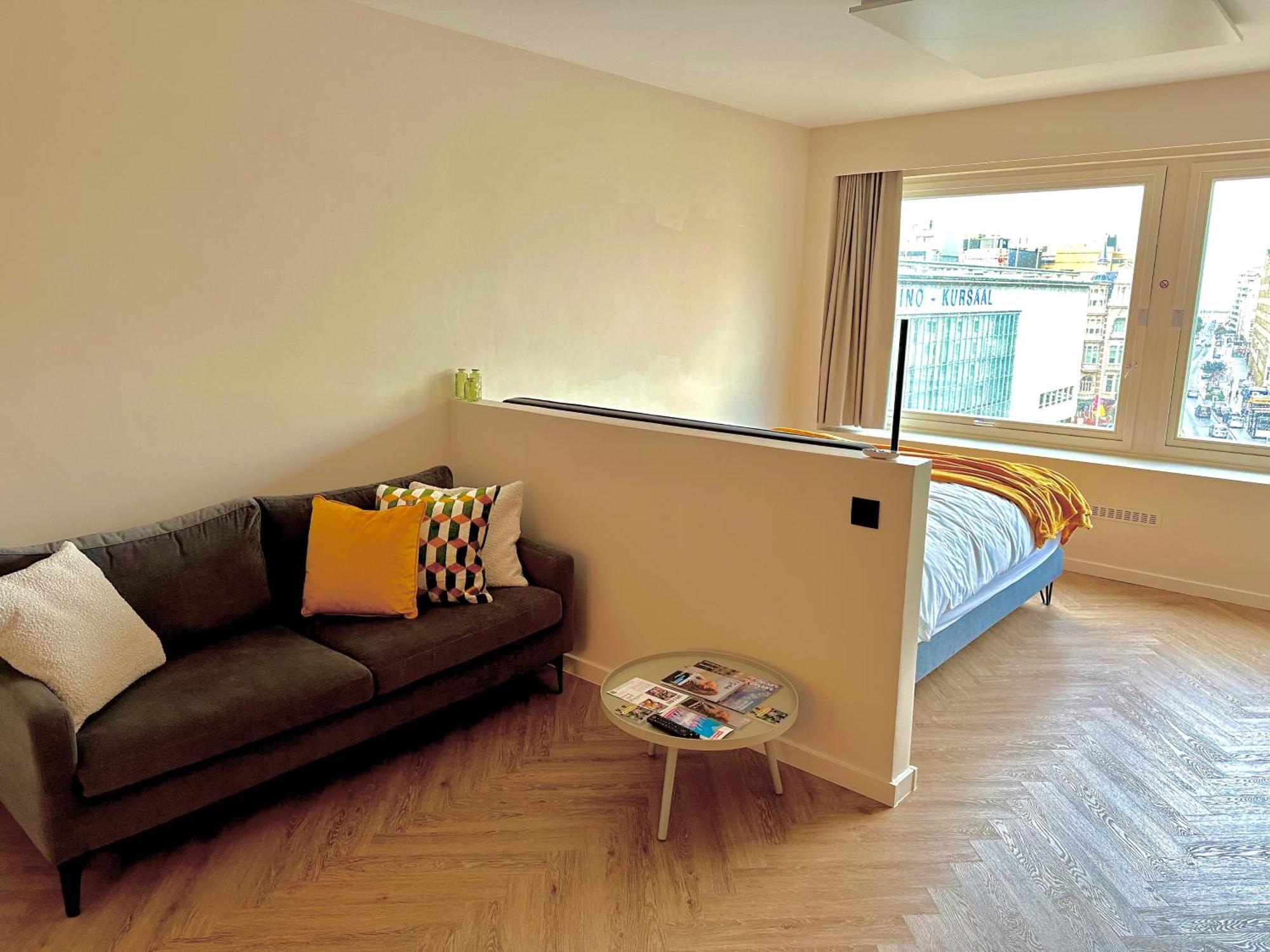 Studio By Aimee - 20M From The Beach & In City Centre! Ostende Kültér fotó