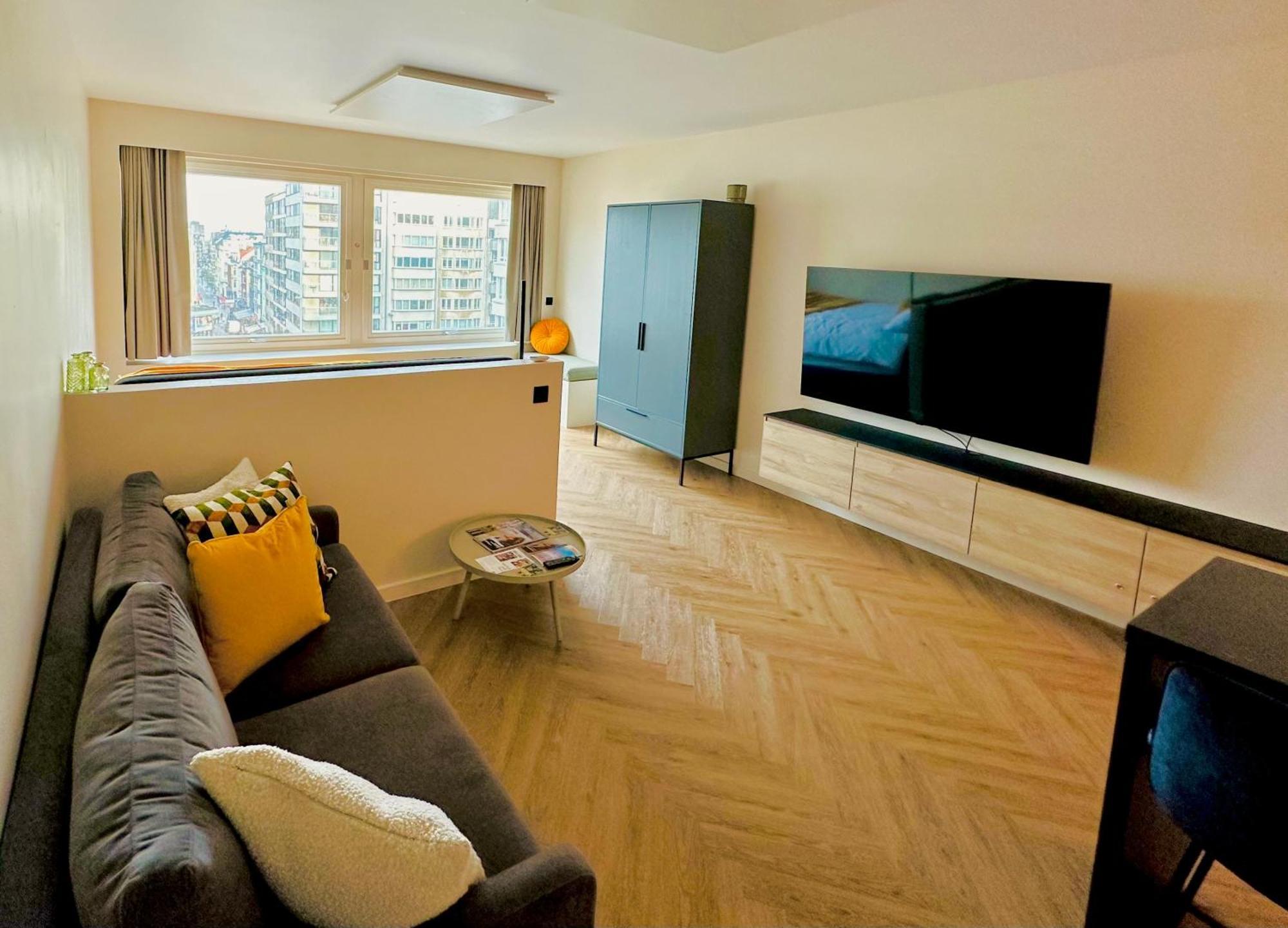 Studio By Aimee - 20M From The Beach & In City Centre! Ostende Kültér fotó