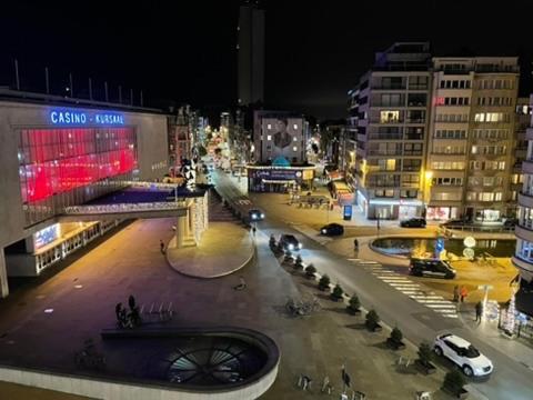 Studio By Aimee - 20M From The Beach & In City Centre! Ostende Kültér fotó